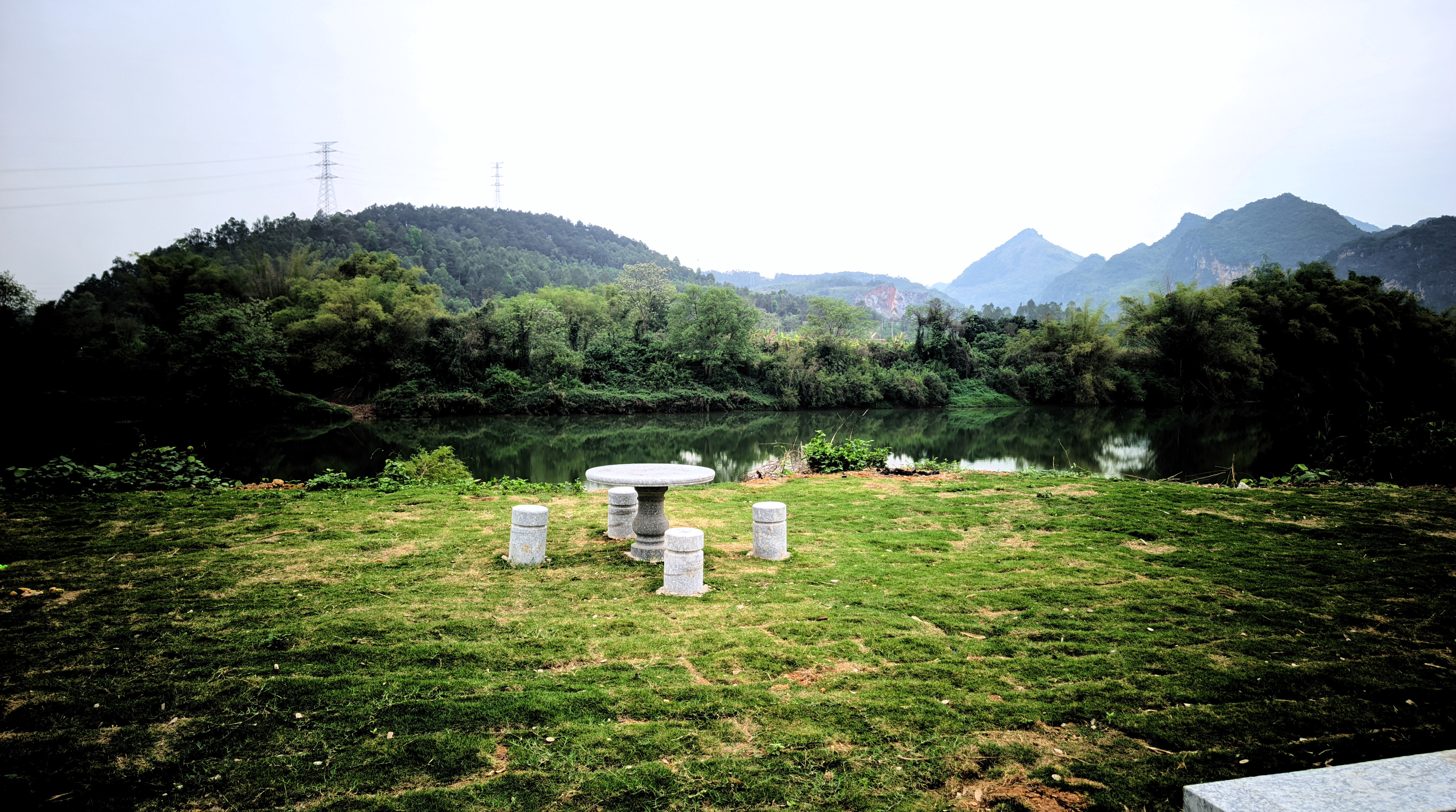 小白不白 作品